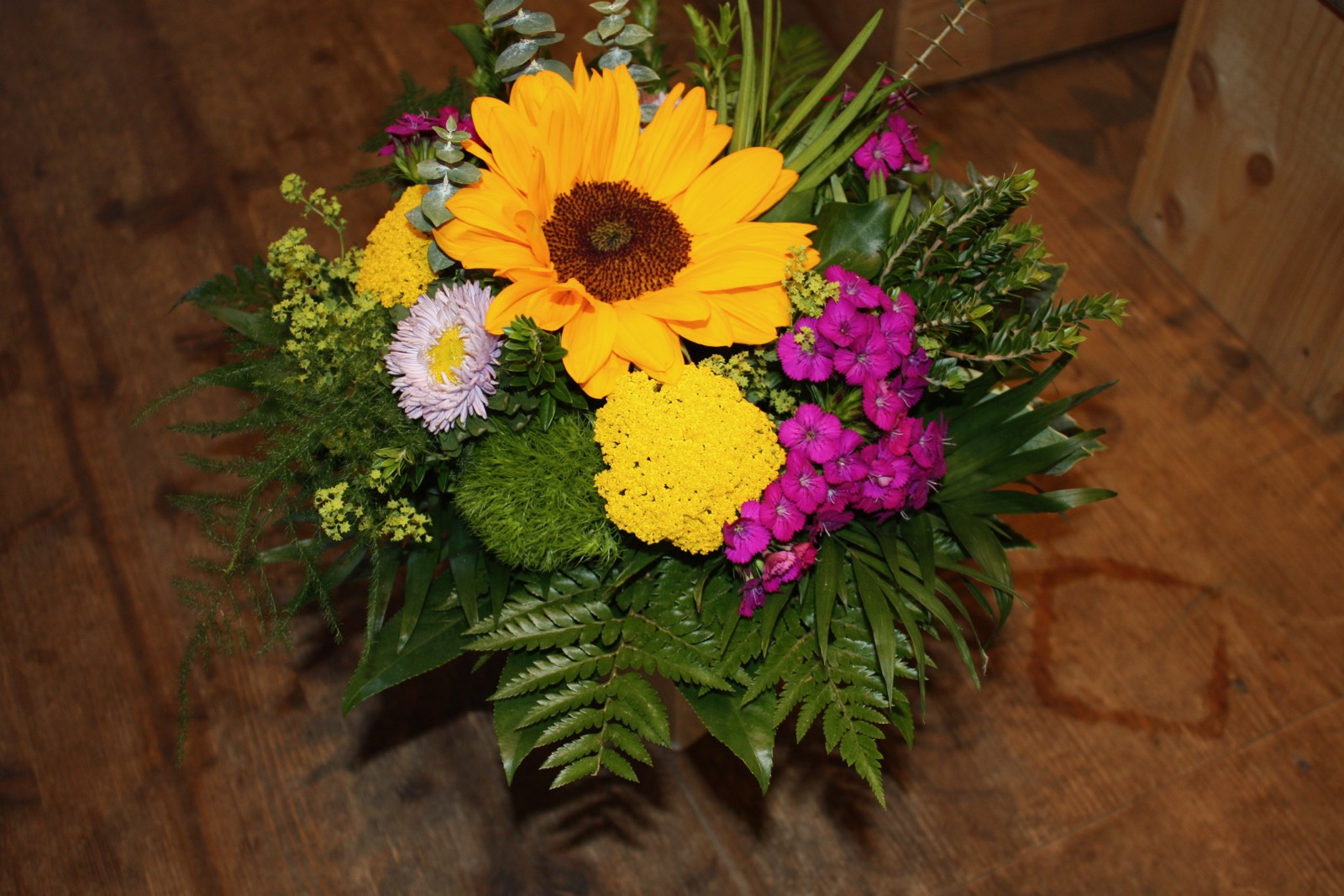Sonnenblumengesteck