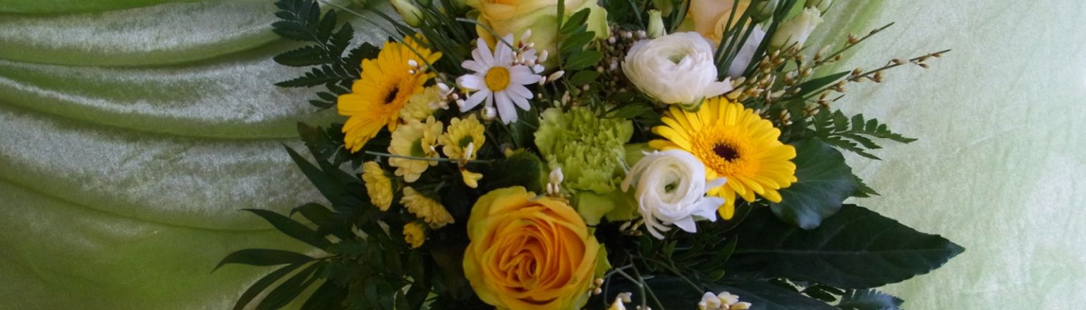 Fruehlingsstrauss Gelb